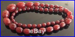 ANTIQUE ART DECO CHERRY AMBER BAKELITE NECKLACE. BEADS. 61.7 grams Tested