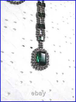 ANTIQUE STUNNING EMERALD Green Glass Rhinestones Art Deco Necklace About 10.5 L