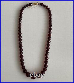 ART DECO CHERRY AMBER BAKELITE BEAD NECKLACE 16in FACETED Gradually Bead Antique