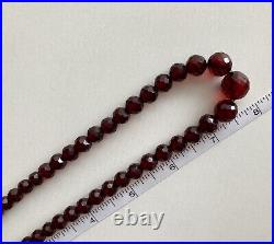 ART DECO CHERRY AMBER BAKELITE BEAD NECKLACE 16in FACETED Gradually Bead Antique