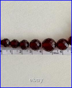 ART DECO CHERRY AMBER BAKELITE BEAD NECKLACE 16in FACETED Gradually Bead Antique