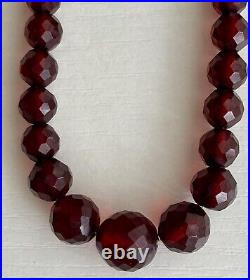 ART DECO CHERRY AMBER BAKELITE BEAD NECKLACE 16in FACETED Gradually Bead Antique