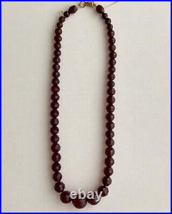 ART DECO CHERRY AMBER BAKELITE BEAD NECKLACE 16in FACETED Gradually Bead Antique