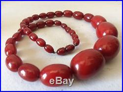 ART DECO Vintage Cherry Amber Bakelite Necklace 78 grams (Simichrome Tested)