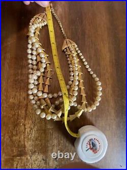 Absolutely Gorgeous Vintage Kramer, Pearl Faux Gold Ornate Necklace Look