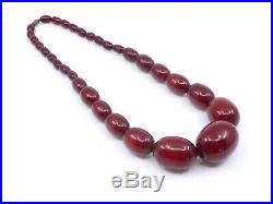 Ancien collier en Bakélite rouge cerise cherry Amber necklace Art Deco 75g