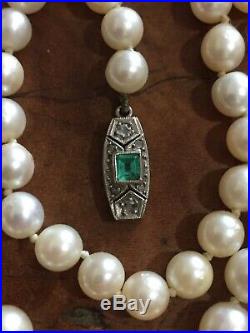 Antique Art Deco Natural Graduated Pearl Necklace Platinum Emerald Diamond Clasp