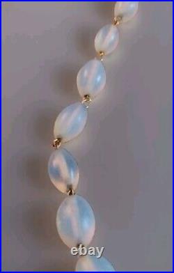 Antique Art Deco Opaline Opalescent Graduated Czech Glass Bead Necklace 19 VGVC