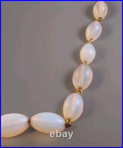 Antique Art Deco Opaline Opalescent Graduated Czech Glass Bead Necklace 19 VGVC