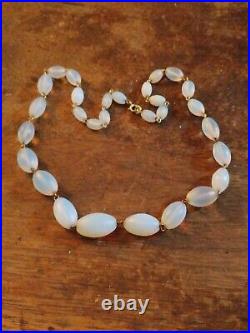 Antique Art Deco Opaline Opalescent Graduated Czech Glass Bead Necklace 19 VGVC