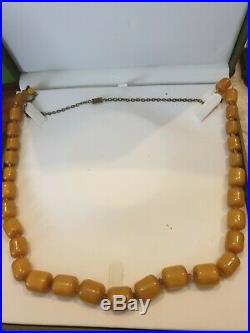 Antique Art Deco amber Bakelite Necklace 46 grmes