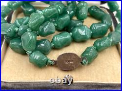 Antique Chinese Export Old Art Deco Necklace Carved Jade Nuggets Beads Graduated