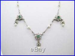 Art Deco 6.0 Gram 0.50 Ctw Diamond Pearl And 0.12 Ctw Emerald Platinum Necklace
