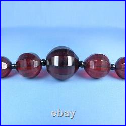 Art Deco Bakelite Graduated Beads Necklace / Antique