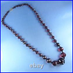 Art Deco Bakelite Graduated Beads Necklace / Antique