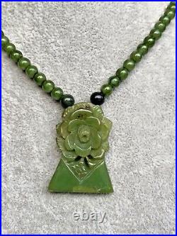 Art Deco Carved Green Bakelite Flower Rose Geometric Pendant Choker Necklace 14