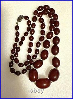 Art Deco Cherry Amber Bakelite Graduated Bead 30 Necklace 44 Grams