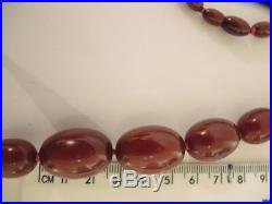 Art Deco Cherry Amber Swirled Bakelite Bead Necklace 39gms, 55cm