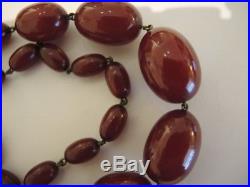 Art Deco Cherry Amber Swirled Bakelite Bead Necklace 40gms, 62cm