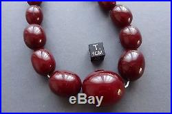 Art Deco Dark Red Cherry Amber Bakelite Graduated Oval Shaped Bead Necklace