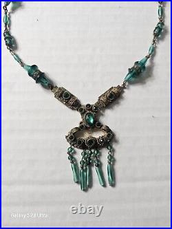 Art Deco Green Glass Necklace, 1920's Vintage Jewelry Stunning