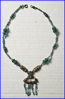 Art Deco Green Glass Necklace, 1920's Vintage Jewelry Stunning