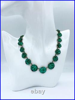 Art Deco Green Vauxhall Glass Graduated Necklace 15