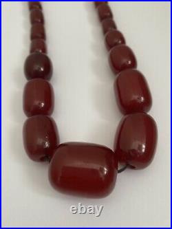 Art Deco Marbled Cherry Amber Faturan Bakelite Barrell Bead Necklace 79g