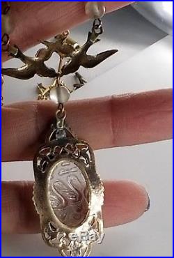Art Deco Yellow Gold Filled Birds Carved Rock Crystal Stone Pendant Necklace