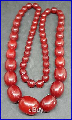Beautiful Quality Art Deco Cherry Amber Bead Bakelite Necklace 115 G