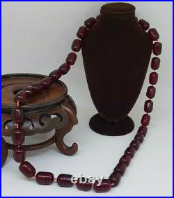 Beautiful Quality Art Deco Cherry Amber Bead Bakelite Necklace 89 G