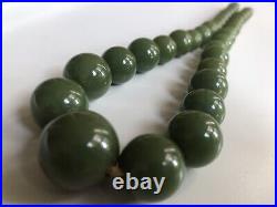 Beautiful Vintage Art Deco Marbled Green Bakelite Graduated Beads Necklace