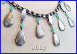 Fabulous Art Deco Uranium Glass Silver Tone Book Chain Necklace Vintage Czech