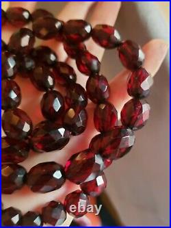 Faceted Cherry Amber Bakelite Graduated Bead 33 Necklace 60 gr