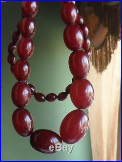 Superb Vintage Art Deco Cherry Amber Bakelite Necklace 87 Grams 34 Inches
