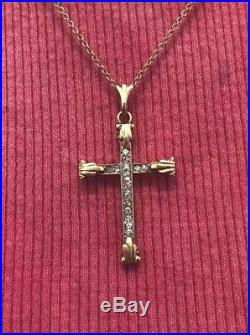 VINTAGE 14 Karat Gold Art Deco Diamond Cross Pendant Necklace Classy