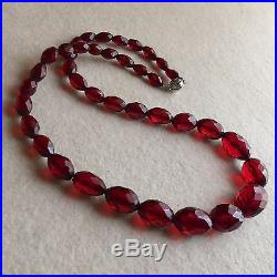 Vintage ART DECO Faceted CHERRY Bakelite GRADUATED Beads NECKLACE S/Silver CLASP