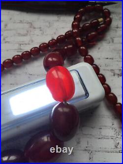 Vintage ART DECO Red Cherry Amber Bakelite Graduated Beads Necklace