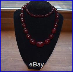 Vintage Art Deco BAKELITE Cherry Red Amber Graduated Bead Necklace 57 g