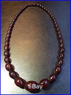 Vintage Art Deco BAKELITE Cherry Red Amber Graduated Bead Necklace 57 g