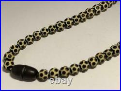 Vintage Art Deco CELLULOID Deeply Carved Graduated White & Black Beaded Necklace
