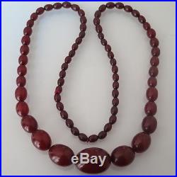 Vintage Art Deco Cherry Amber Bakelite Bead 32 59gram Necklace