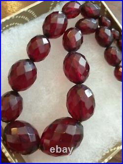 Vintage Art Deco Faceted Cherry Amber Bakelite Bead Necklace 39grams