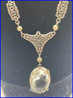 Vintage Art Deco Filigree Silver Tone Glass Pendant Necklace