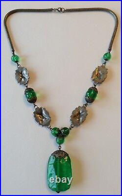 Vintage Art Deco Sterling Silver Panel And Green Bead Pendant Necklace