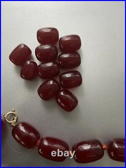 Vintage Cherry Amber Red Bakelite Bead Necklace Bracelet & Lose Beads Barrel 90g