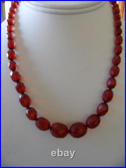 Vtg Art Deco Faceted Cherry Amber Bakelite Bead Necklace 17